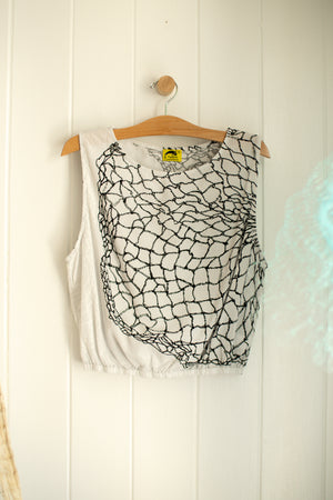 Ka 'Upena Ho'olei a ka Lawai'a | Tank - white