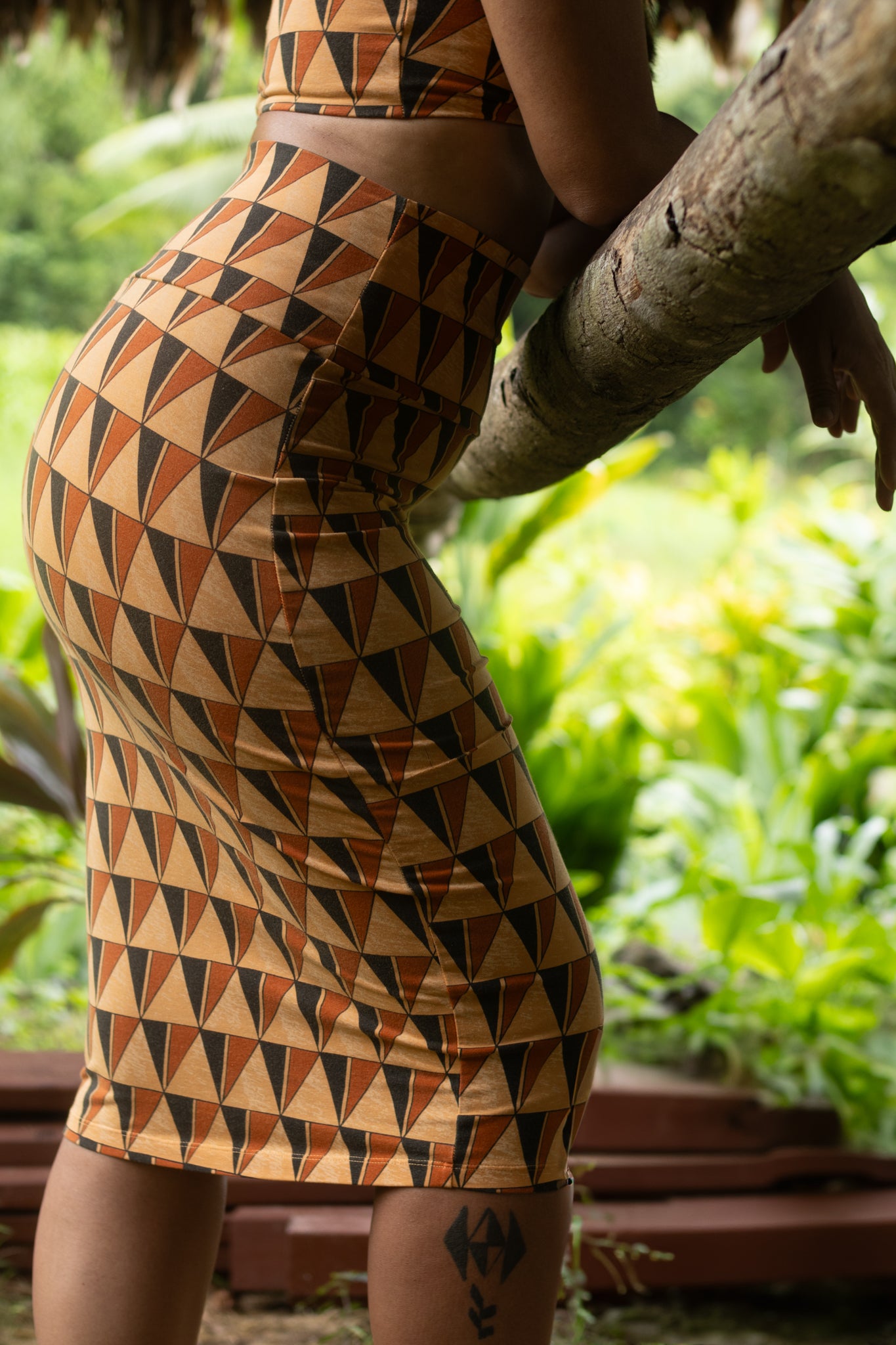 Kūlua | Pencil skirt - orange