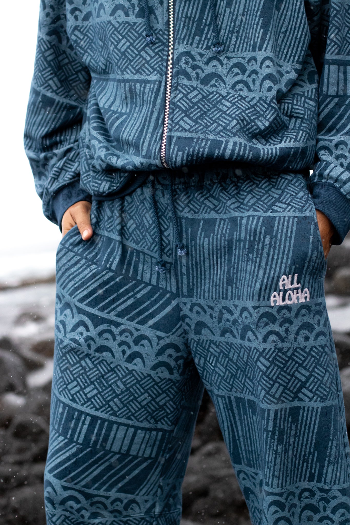 He Ho'oheno Ua | Wide leg Sweatpants