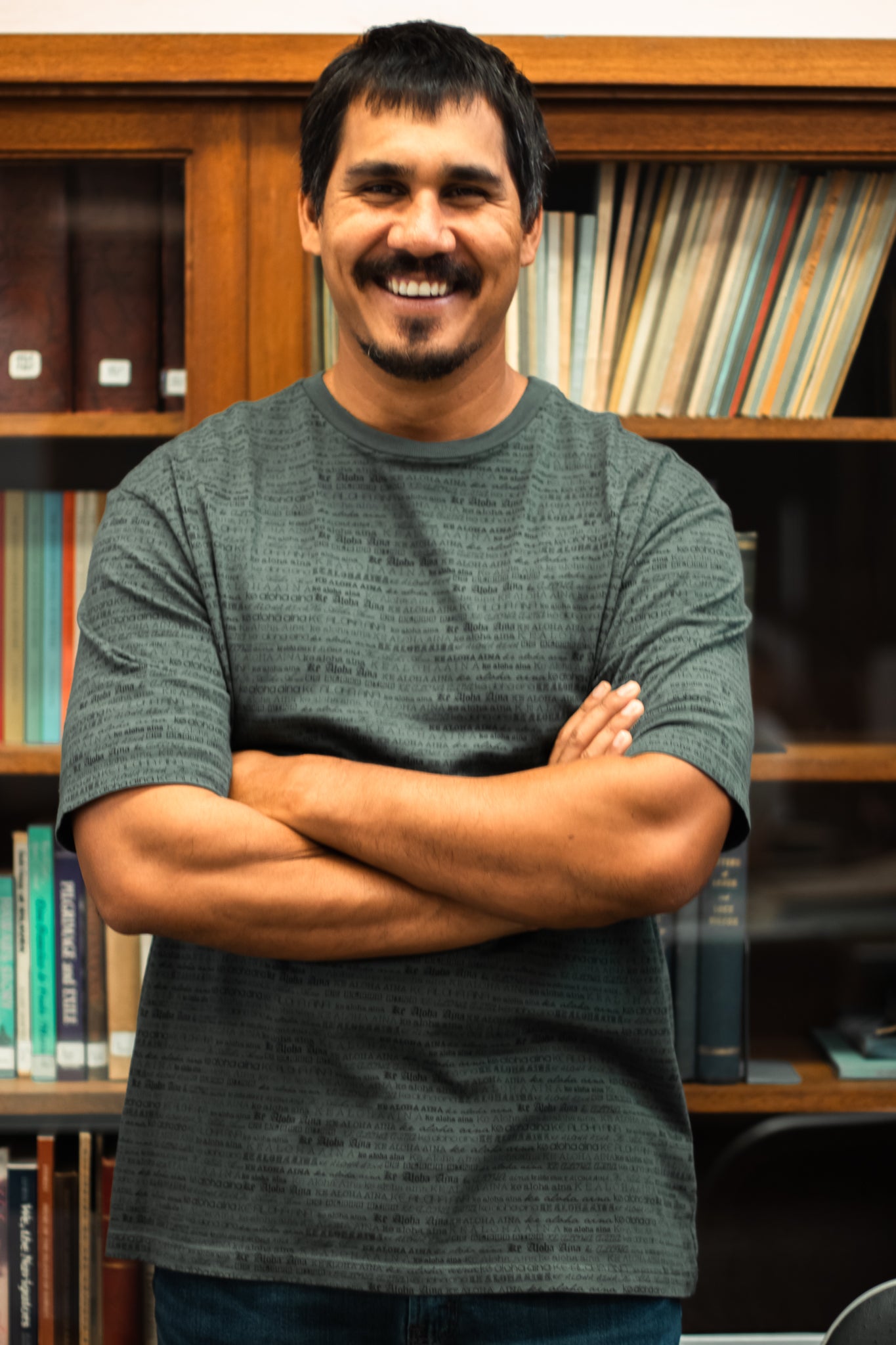 Ke Aloha 'Āina | Kāne Oversized Tee - dark green