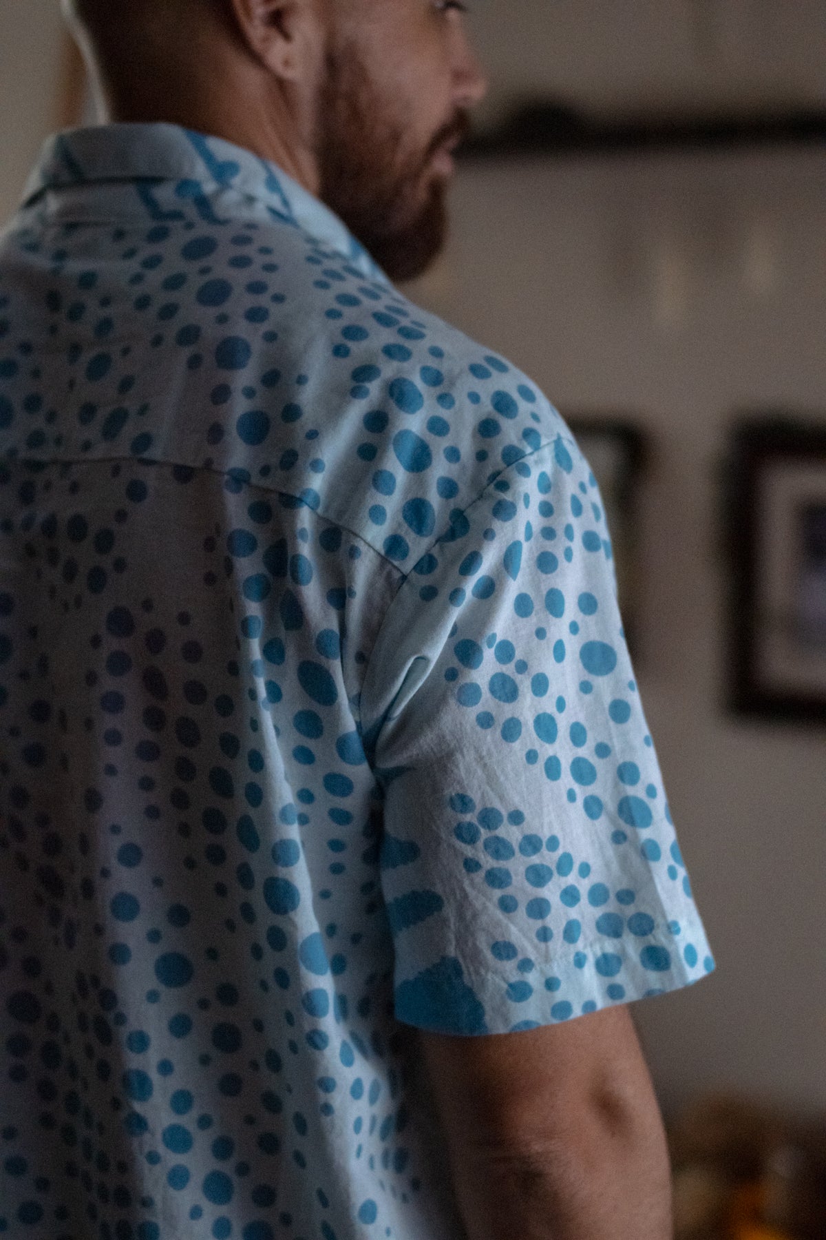 Kīkākapu | Button-down Aloha Shirt - ice blue