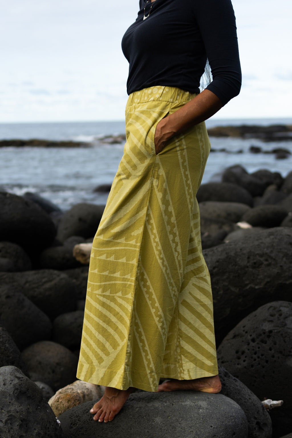 Kīkākapu | Wide leg Pants - mustard